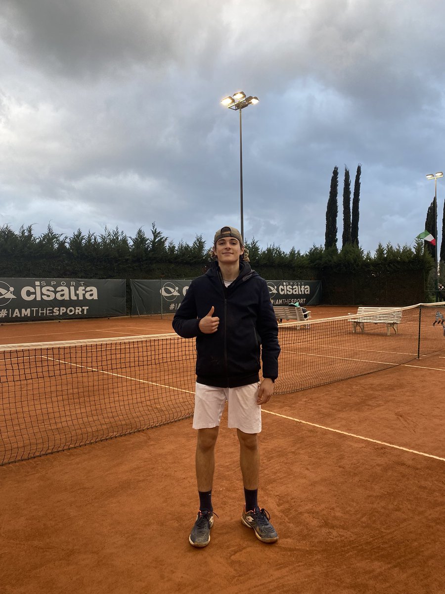 Lemonbowl1985's tweet photo. Leti si aggiudica il derby romano è un posto in finale

Aggiornamento risultati

🔵 Paolini-Leti (under 14) 4-6 6-3
🟣 Castracani-Lanteri (under 12) 1-6 7-6 0-0
🔵 Terzoli-De vizia (under 14) 6-7 2-3

#lemonbowl #lemon22 #Tennis https://t.co/8K5SToYueL