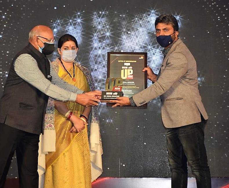 pep1323's tweet photo. Delighted to announce that @KushalSrivastav has been conferred with the #UPRatanSamman for his invaluable contribution and unmatched excellence in the field of cinema. You have made us very proud and our blessings will always be with you. #morepowertoyou #youinspire #timetoshine https://t.co/Yoa8eswIao