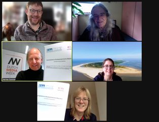 KarinWalters's tweet image. Een overhandiging in Corona-tijd: Het Platform Gehandicapten en Chronisch Zieken van Hilversum hebben de Toegankelijkheid van de Dutch Media Week en de bruikbaarheid van hun site onderzocht. Er komen nuttige tips uit! Dank jullie wel!