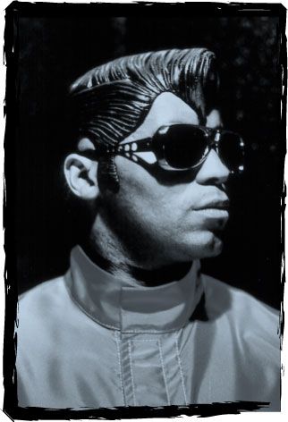 BadCylons's tweet photo. Don't Crush it when you sit up on it....
#cyloninvasion #OGLegacy #KoolKeith #UltraMagneticMCs #funkyassrecords #rhythmx #poppalarge #drdooom #blackelvis #droctagon #hiphoplegend #hiphoppioneer #pornocore https://t.co/YoSMklAqGA