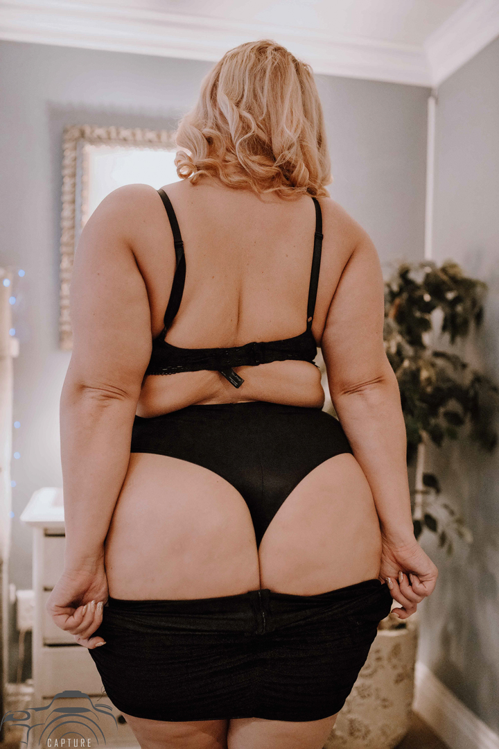 Mistiry5's tweet image. Local SA for shoots or video content hit the DM