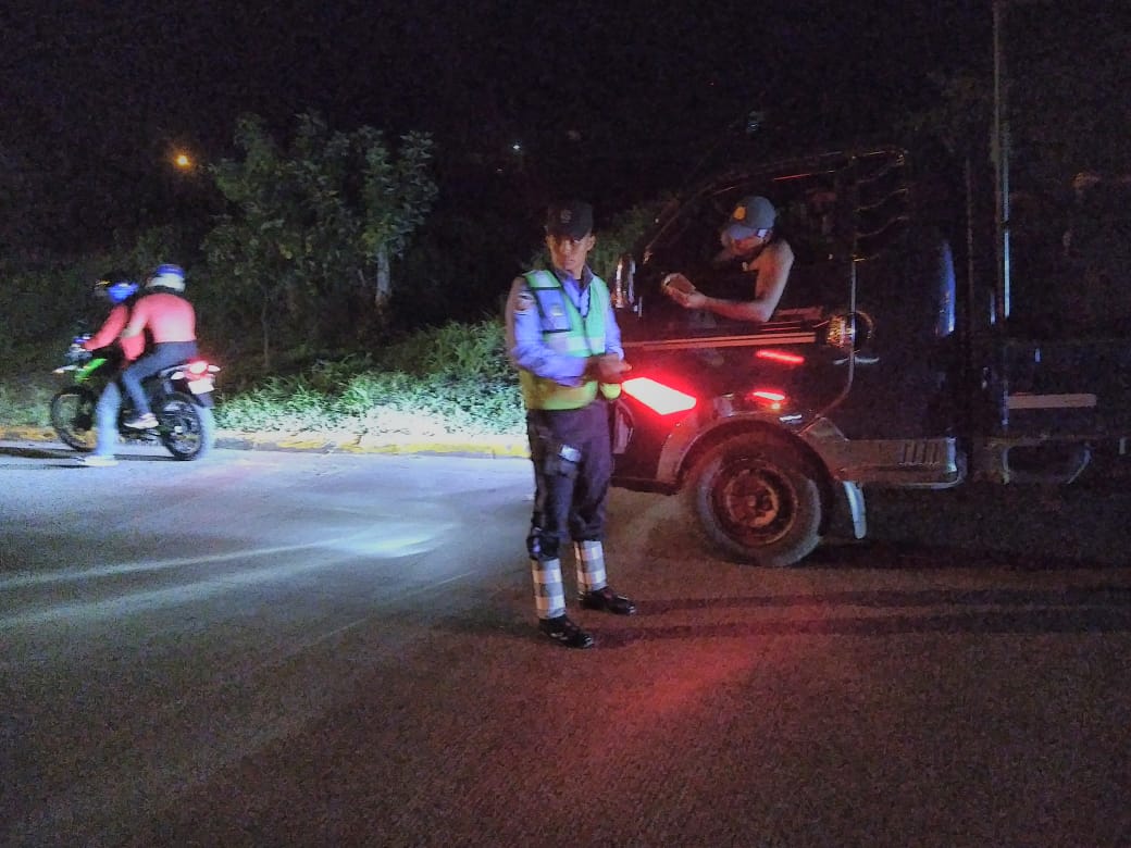 Por las noches nuestra <a href="/vppolicial/">Visión Policial Nicaragua</a> realiza vigilancia y patrullaje en San Carlos, a fin de prevenir cualquier alteración al orden público durante esta hora, proporcionando paz y tranquilidad a las familias de esta zona de Río San Juan

#JuntoALaComunidad 
<a href="/canaltn8/">TN8 Nicaragua</a>