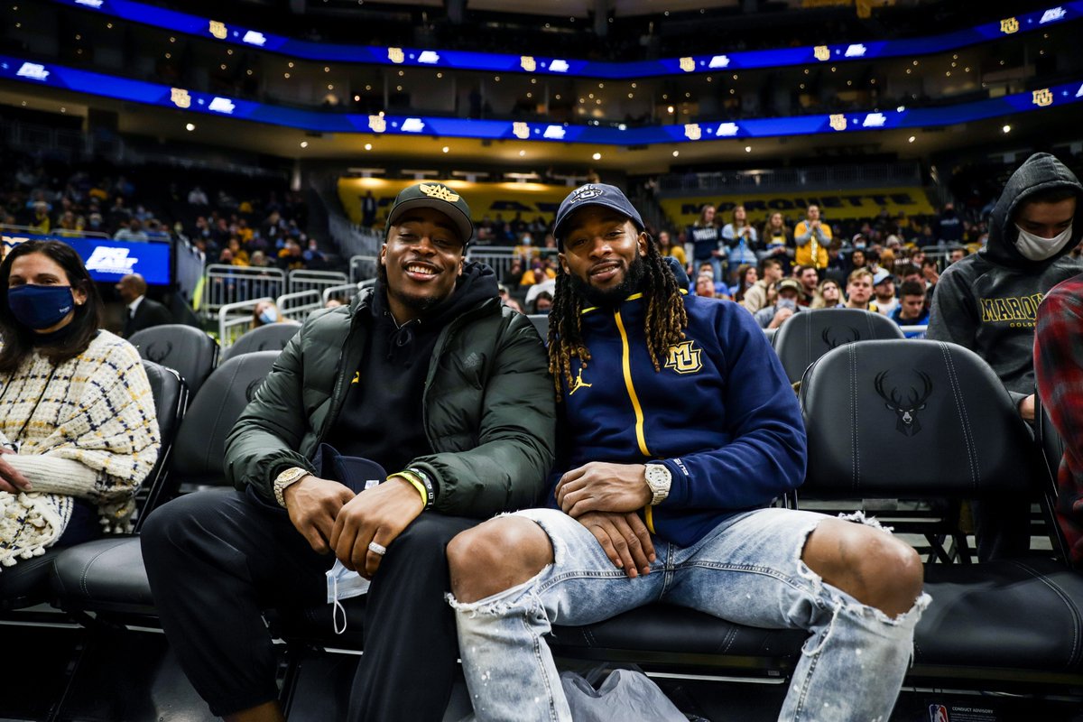 <a href="/Showtyme_33/">Aaron Jones 3️⃣3️⃣</a> and <a href="/My_Tyme10/">ALVIN JONES</a> showing some love to Milwaukee and <a href="/MarquetteMBB/">Marquette Basketball</a> last night! 

MKE this one's for you, only seems fitting you share love back and RT this 😉

#WPMOYChallenge + Jones