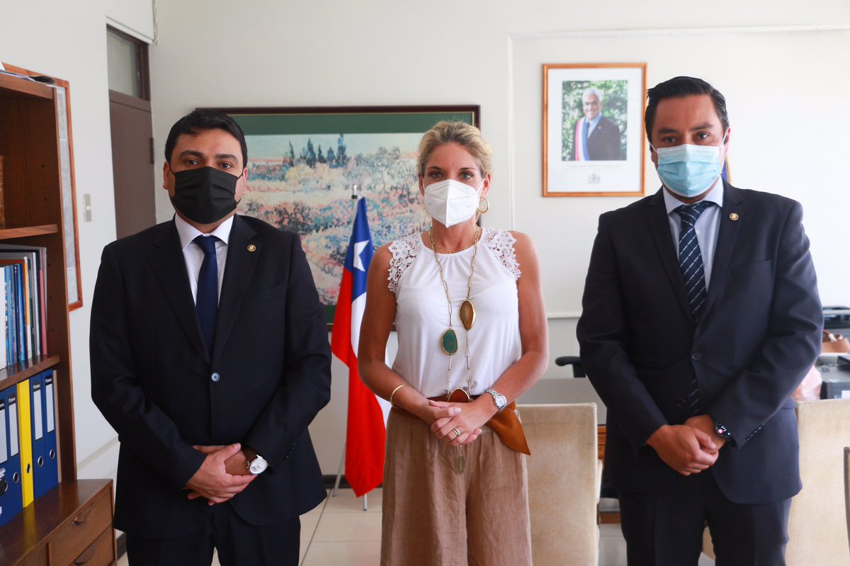 🔵 Una visita protocolar sostuvo la DPP <a href="/mpazsante/">María Paz Santelices</a> junto al nuevo jefe de la PDI La Ligua, Cristián Fierro Pavez junto al comisario José Moreno con el fin de establecer lineamientos y coordinar los trabajos futuros entre el gobierno y la institución en nuestra provincia. 🚔