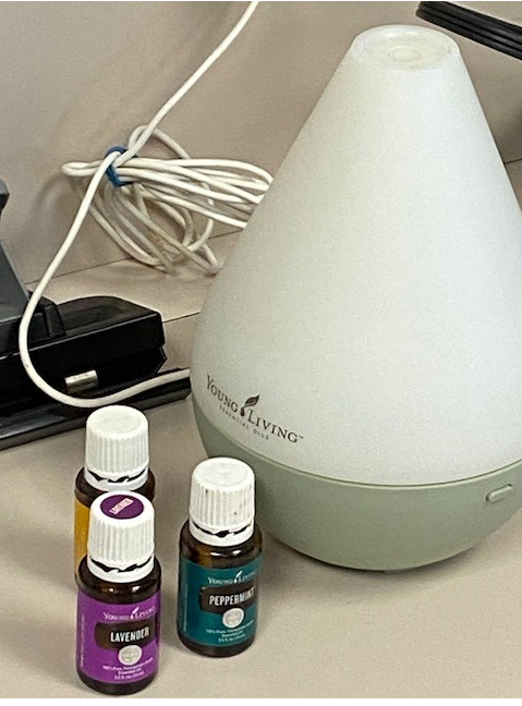 OutleyE's tweet photo. Outley front office staff takeaways from their recent Code of Civility training...calming/welcoming scent and calm music in the front office! #creatingravingfans
@AliefISD
@AliefPASS https://t.co/9ustrv4m0v