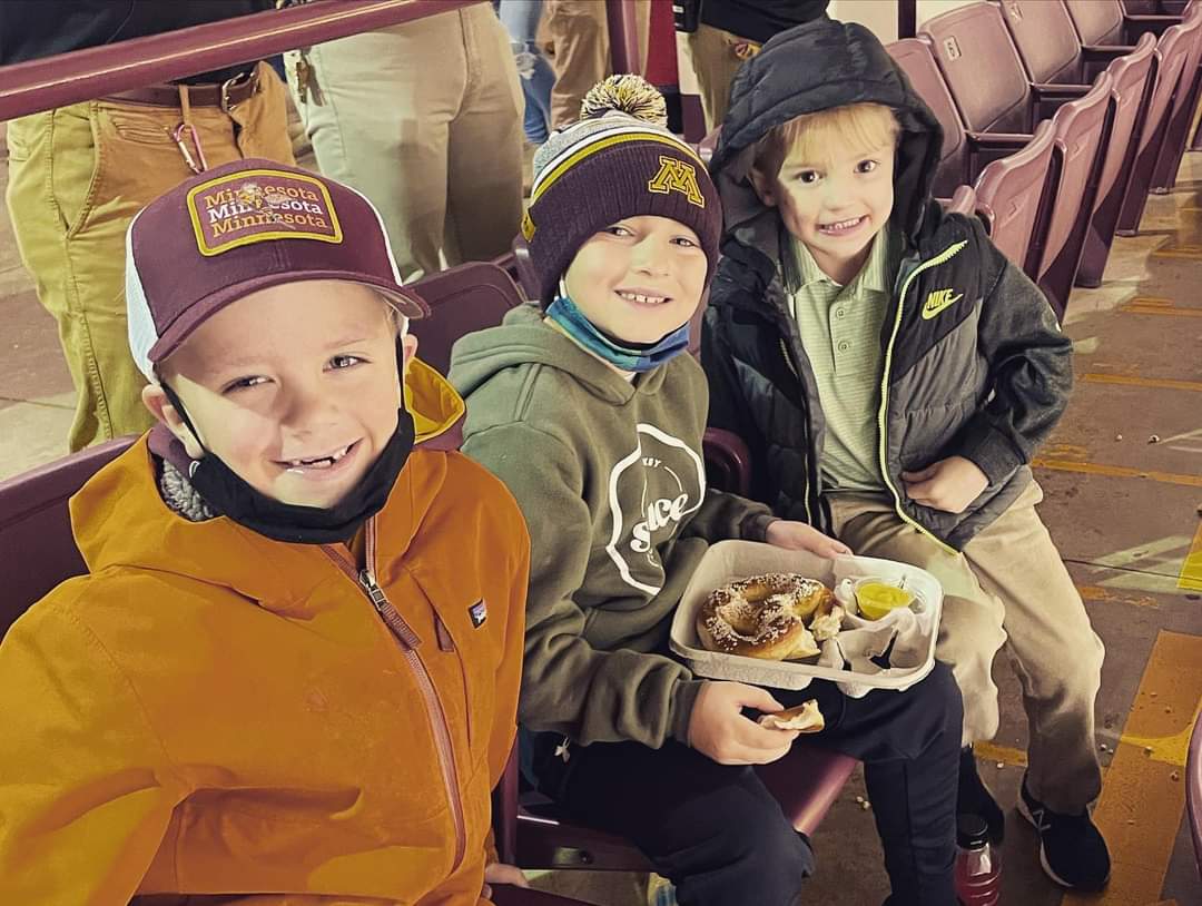 Little late posting but the team and families took a trip up to watch <a href="/GopherHockey/">Minnesota Men’s Hockey</a> play the <a href="/USAHockeyNTDP/">USA Hockey’s NTDP</a> U18 team on Monday night.  Little fun before gearing up for a busy January that kicks off with the <a href="/YouthHockeyHub/">YHH</a> Founder's Cup this weekend!