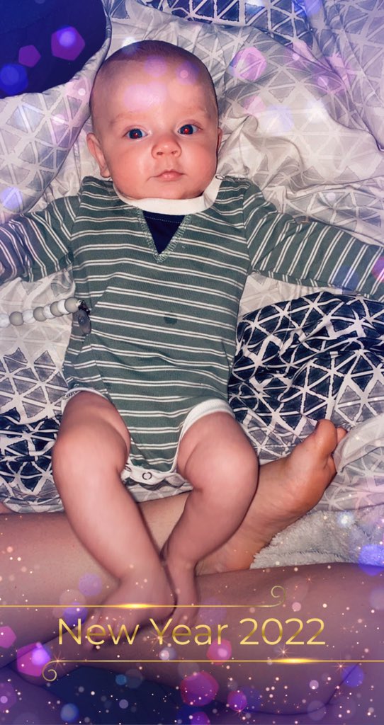 Jokenzzz's tweet photo. Why are you getting so big? 😭🥺 https://t.co/rwLM6foASQ