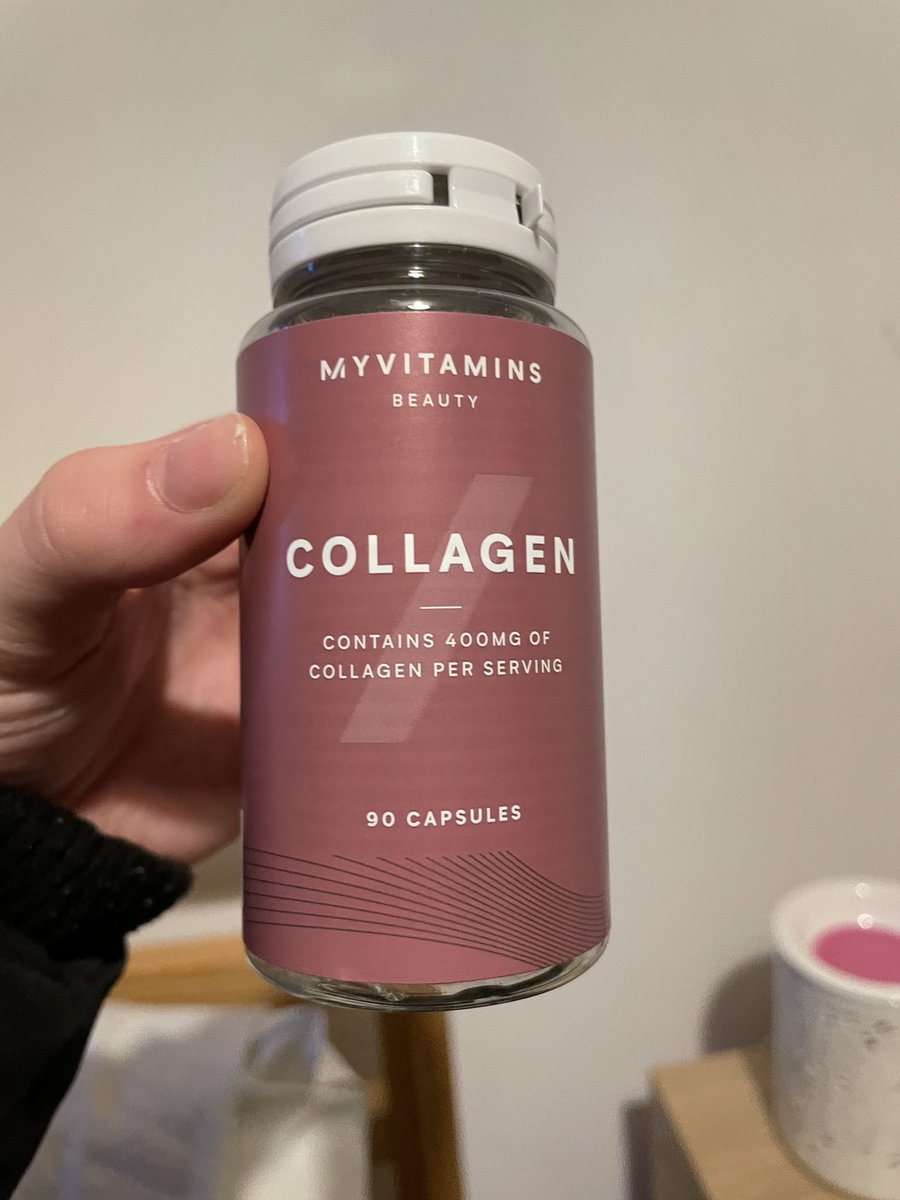 ItsEllieJane's tweet photo. @MyVitamins_CS ordered 90 capsules and ive only got 5 capsules in the bottle when it arrives?😂🤨 https://t.co/iI5557wTJh