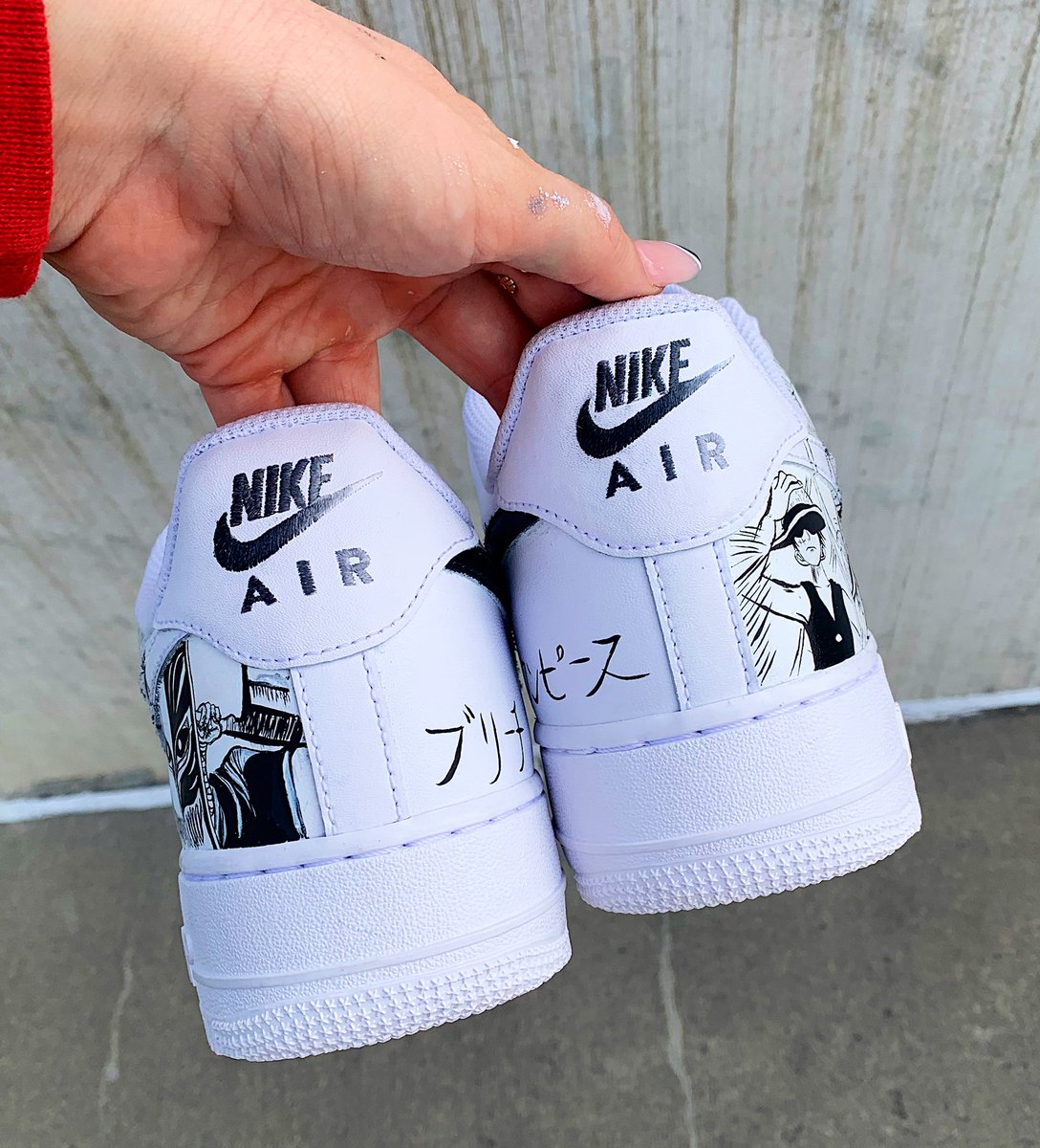 isabelladearr's tweet photo. ONE PIECE X BLEACH
•
•
•
#customshoes #angelusdirect #customairforces #anime https://t.co/2hFvJYV7uR