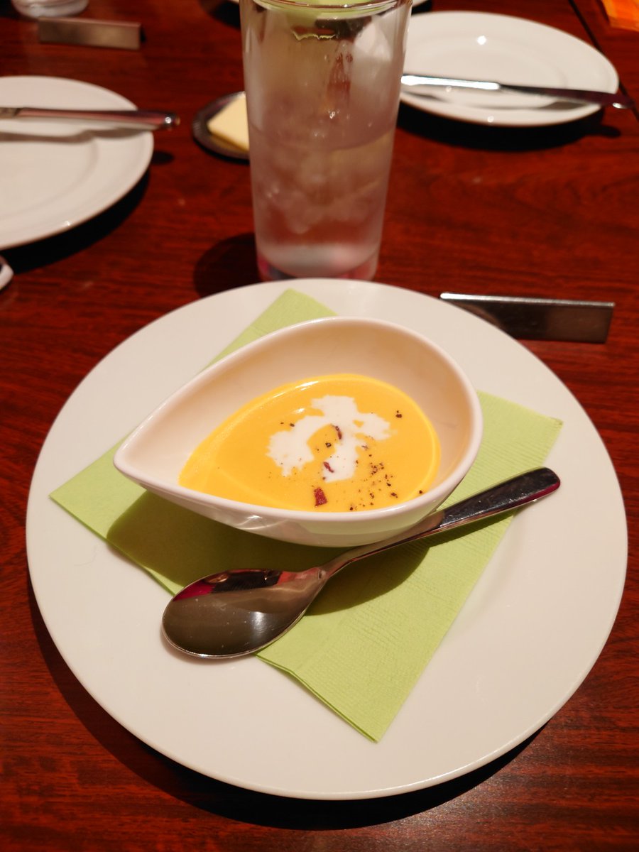 123ranmaru's tweet photo. 【三ノ宮駅近く・生田新道沿い】三宮で気軽にフランス家庭料理を 楽しみたいならココ！　ビストロ・エ・ヴァン グランダミ（Bistro et Vin Grand Ami） https://t.co/e4raH5mktR https://t.co/GBdP2eL0YN