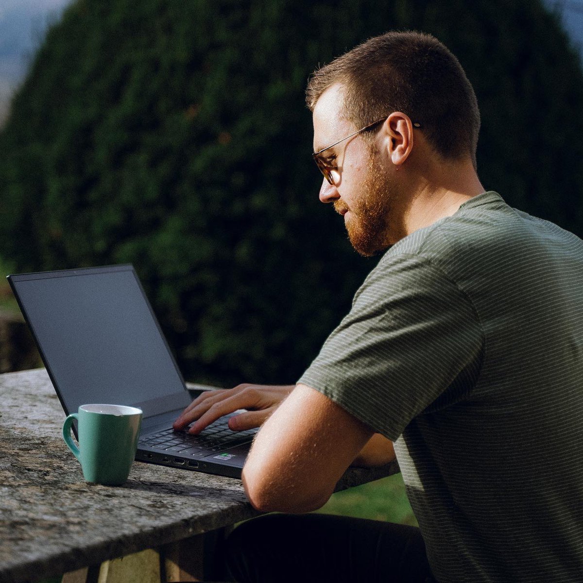 Pour bien commencer 2022, on se retrouve vendredi pour un live exceptionnel dès 19h sur le site du MSIVERSE pour vous faire découvrir les nouveaux produits Creator, et aussi parler des coulisses exclusives de certains projets faits en 2021 ! 
#MSIVERSE #CES2022