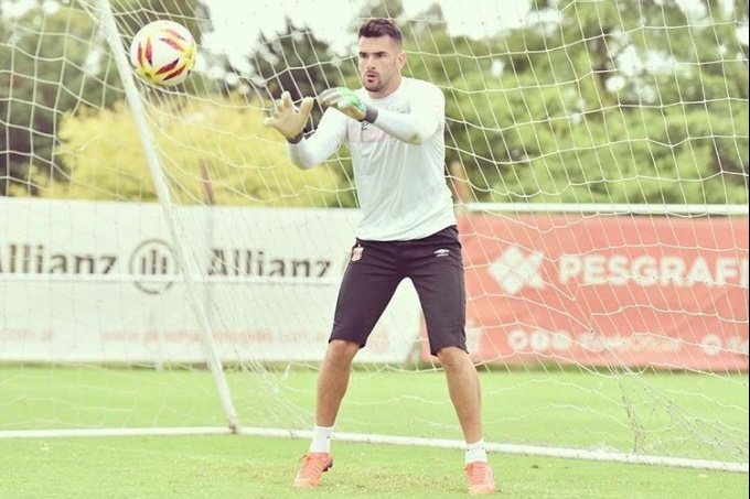 JoaquinTabares's tweet photo. #EDLP Daniel #Sappa seguirá su carrera en Palestino 🇨🇱, su llegada será a PRÉSTAMO con opción de compra por UN AÑO. El arquero tiene contrato hasta diciembre 2023 con edlp. Será compañero de Mauro Díaz en Chile. Recién lo contamos en @cielosports https://t.co/yrWfYVNmAp