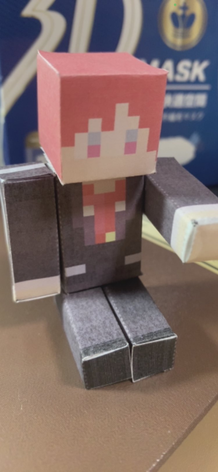 ノマさん マイクラでペーパークラフトやってみた いつもあっち側でお疲れ様 いつもみんなのスキンは覚えてるけど自分を見るのって新鮮 マイクラ マインクラフト マイクラペーパークラフト Pixelpapercraft T Co Y57cfdjnis Twitter