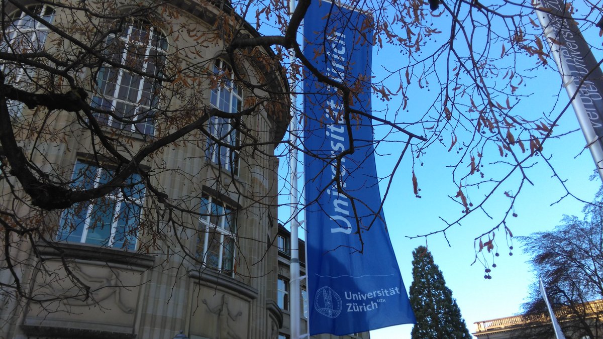 murschetg's tweet photo. #Murschetg 5/7:
An der @UZH_ch habe ich #PopuläreKulturen und Allgemeine & Vergleichende Literaturwissenschaften studiert. Im Master dann #Kulturanalyse und Rätoromanische Literaturwissenschaft. Neben dem Studium war ich 6 Jahre lang Präsident der #GiuRu, der romanischen Jugend. https://t.co/nfyY8kie4m