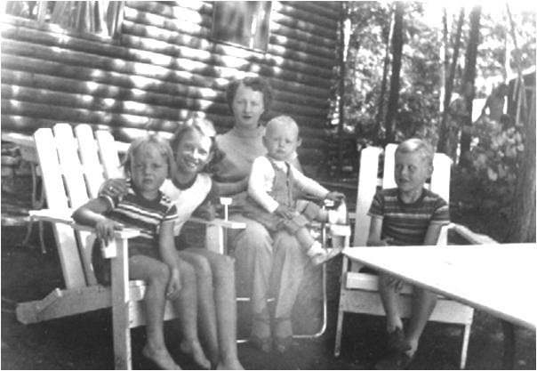 atvtoronto's tweet photo. @JimBoyl02507068 @christaylor_nyc Here is the father of Chris, far right. https://t.co/X5fPXliUWZ