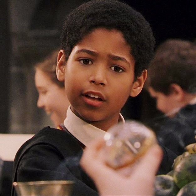 ワックスワーク ハリー ポッターたちのルームメート ディーン トーマス役 アルフレッド イーノックの好きな作品ベスト３ １位 殺人を無罪にする方法 Tv ２位 ハリー ポッターと賢者の石 ３位 ハリー ポッターと秘密の部屋 T Co Hgbwdrpnvv