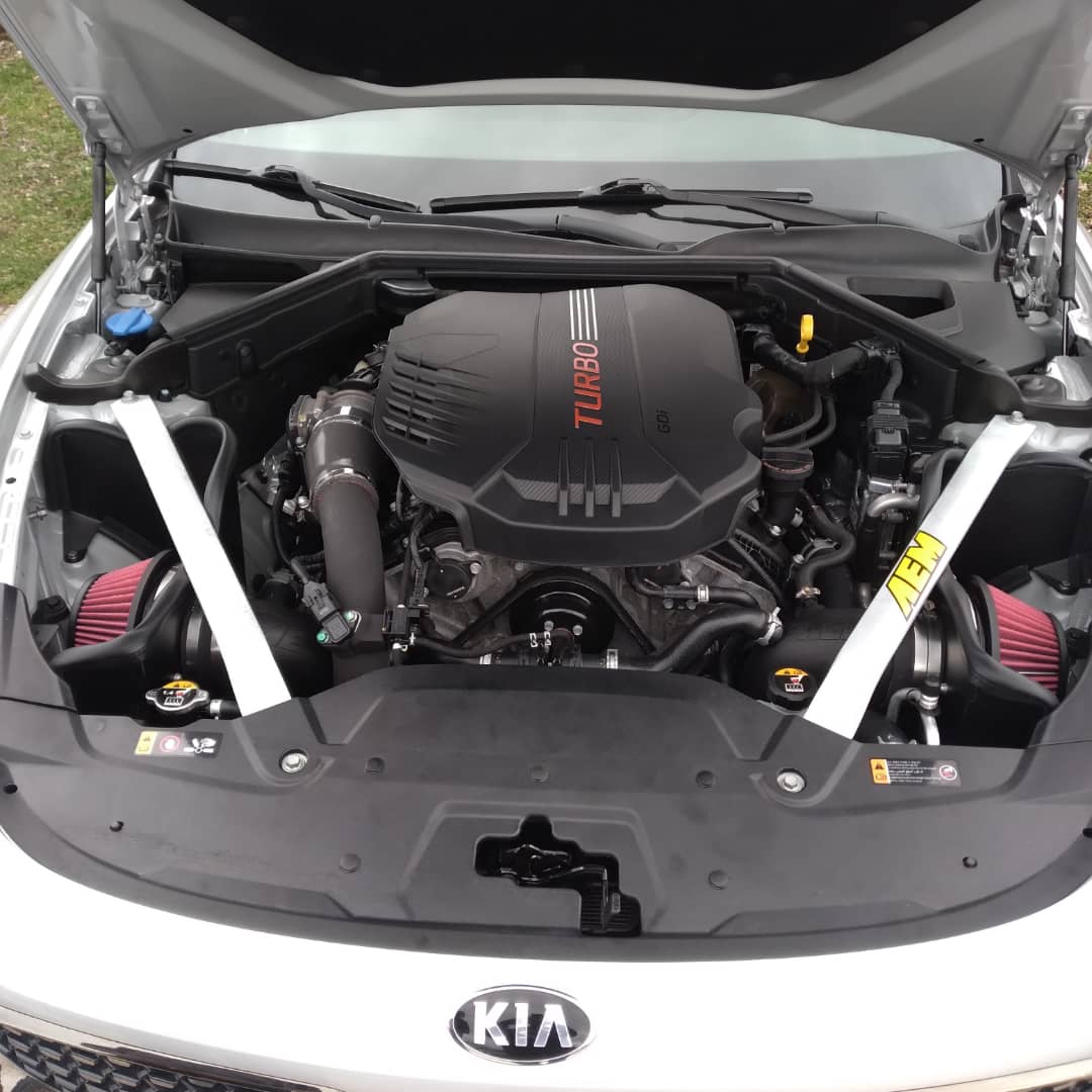 precise410's tweet image. Before and after photos of my Engine Bay and AEM Cold Air Intakes