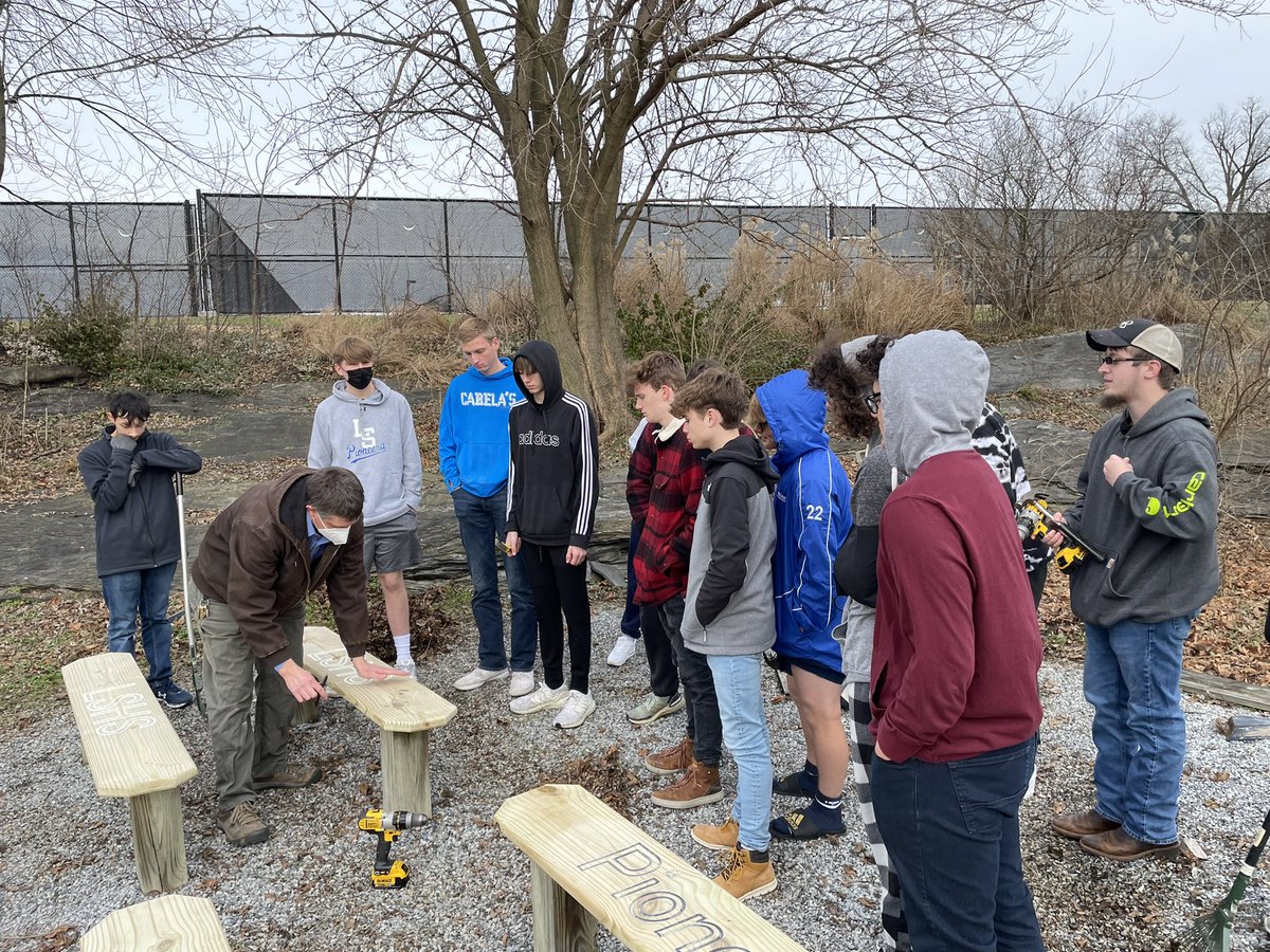 lshspioneers's tweet image. A special thanks to @LSWoodTech Wood Technology II class for remodeling the @lshspioneers outdoor classroom and adding the school logo onto the new benches! We can’t wait to get out there and use the updated space this spring! Great job team!