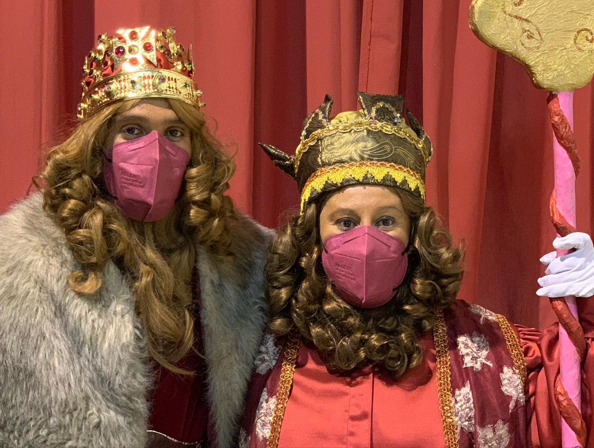 ReisMagsCercs's tweet photo. Cavalcada de Reis 2022

#reismags #reisdorient #cercs #santjordi #larodonella #santjosep #santcorneli #bergueda #catalunya https://t.co/JI9M8VcF1V