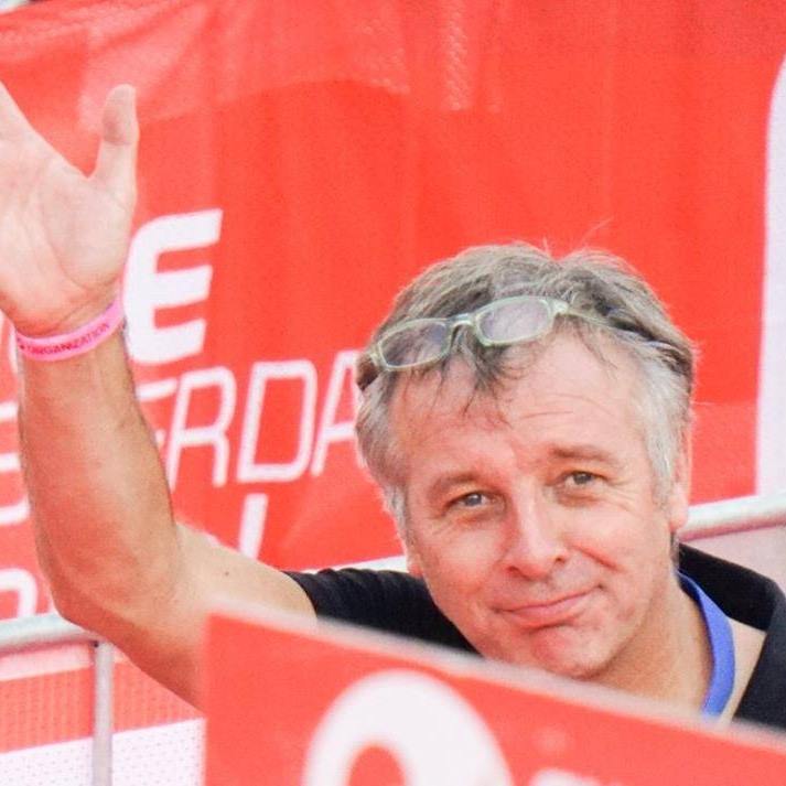 De stem van Wim bij triathlons, wie is er niet groot mee geworden? Wim Vd Broek stopt als speaker na 40 jaar tijdens de wedstrijd in Holten. Mijn gevoel rondom dit nakende afscheid heb ik in deze Speakerscorner omschreven.
trikipedia.nl/2022/01/05/spe…