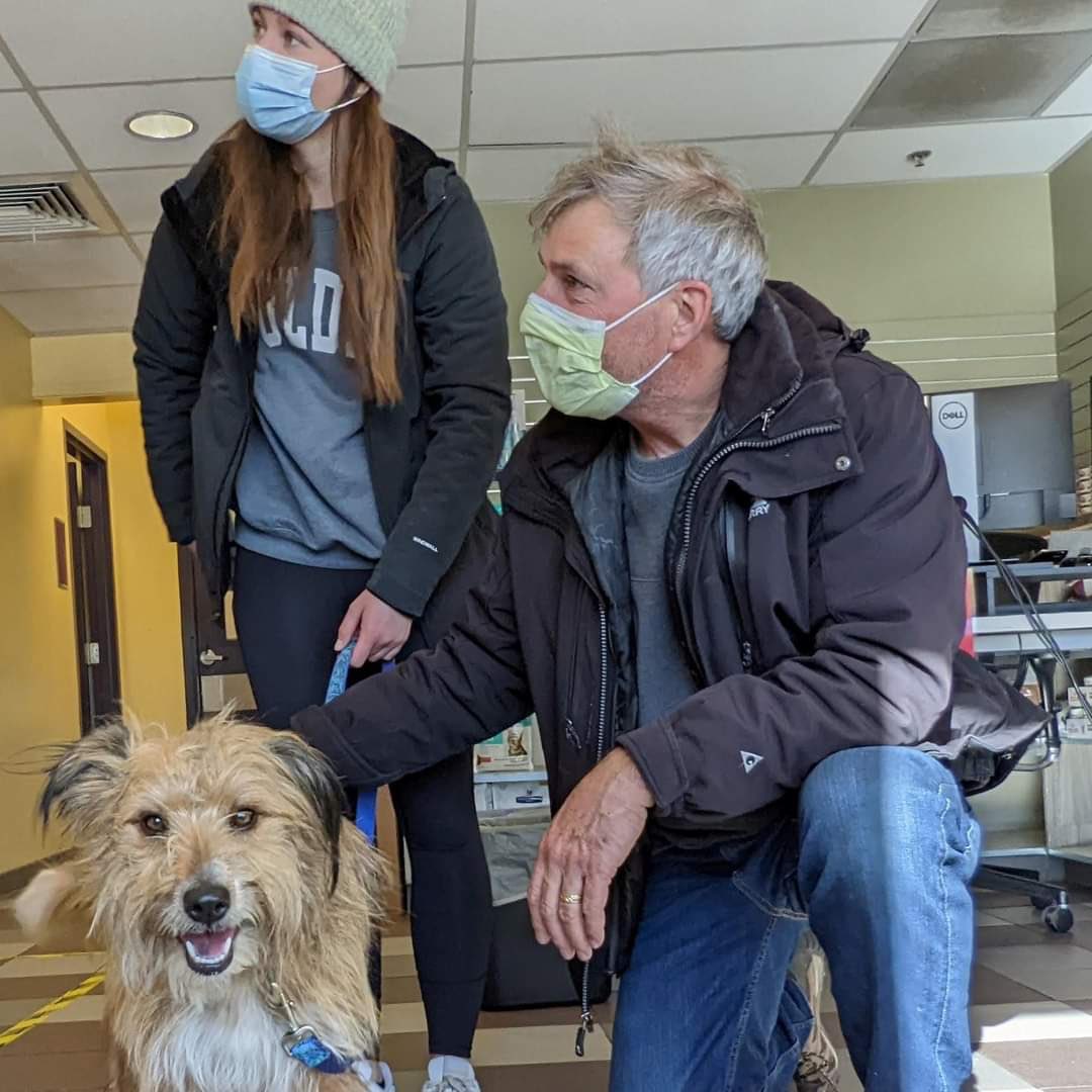 Kelly_OnTV's tweet photo. Amid so much loss from the #MarshallFire are moments of joy for what’s been found — like these happy hounds reuniting with their humans. Tonight on @CBSDenver at 6, the tail-wagging reunions & continued search for the pets still missing. ❤️🙏🏻 https://t.co/QMfmnS31WG