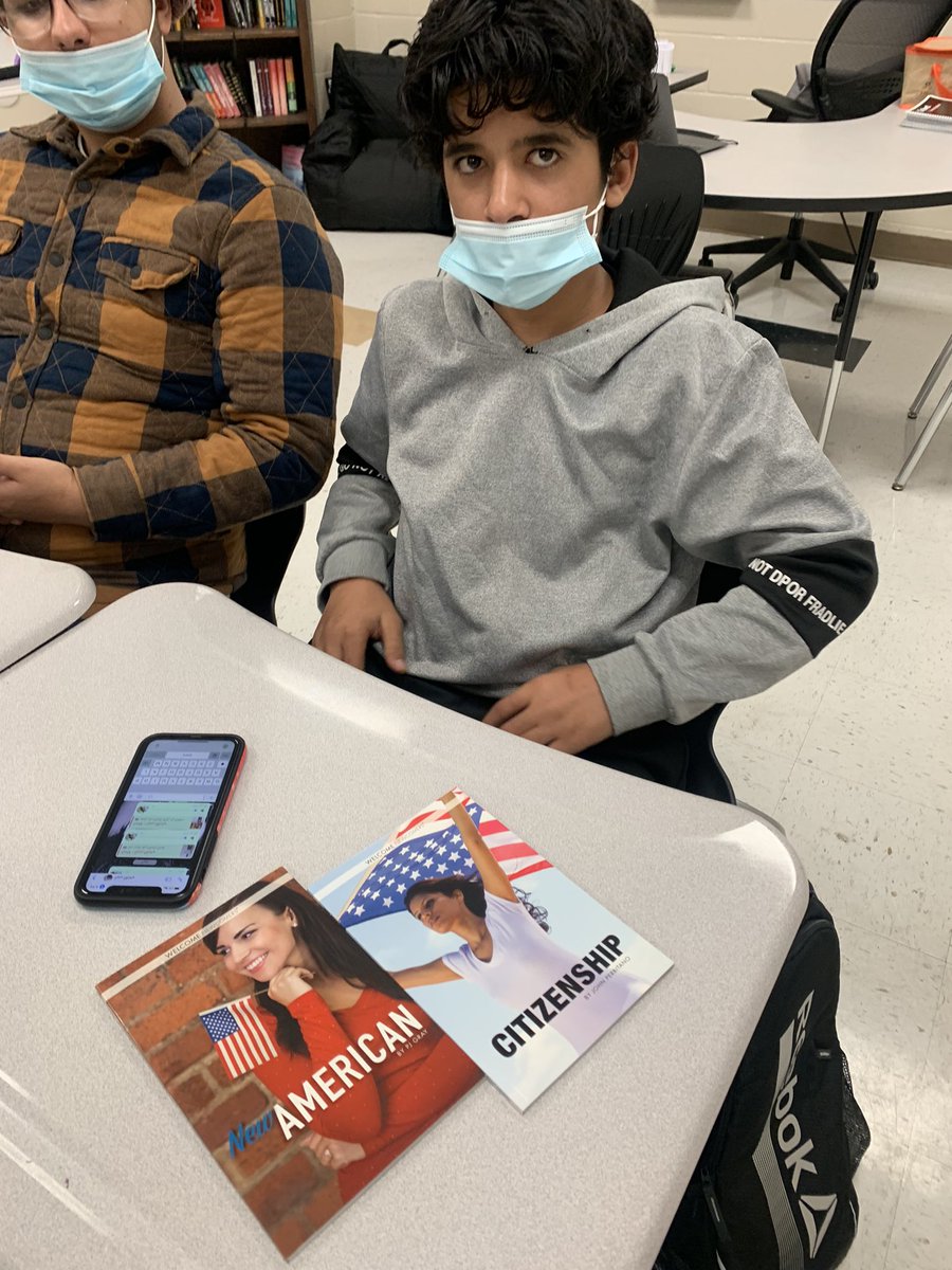 emilyfranESL's tweet photo. One of Alhassan’s goals this New Year is “…to learn the laws of America” — I sent him home with two great @SDLBACK books:

📖 New American
📖 Citizenship

He was very happy to have books at his level and in the topic he’s interested in 🙌🏽🔥📚 #HiLoBooks #CompellingText https://t.co/ccJx2XHrBB
