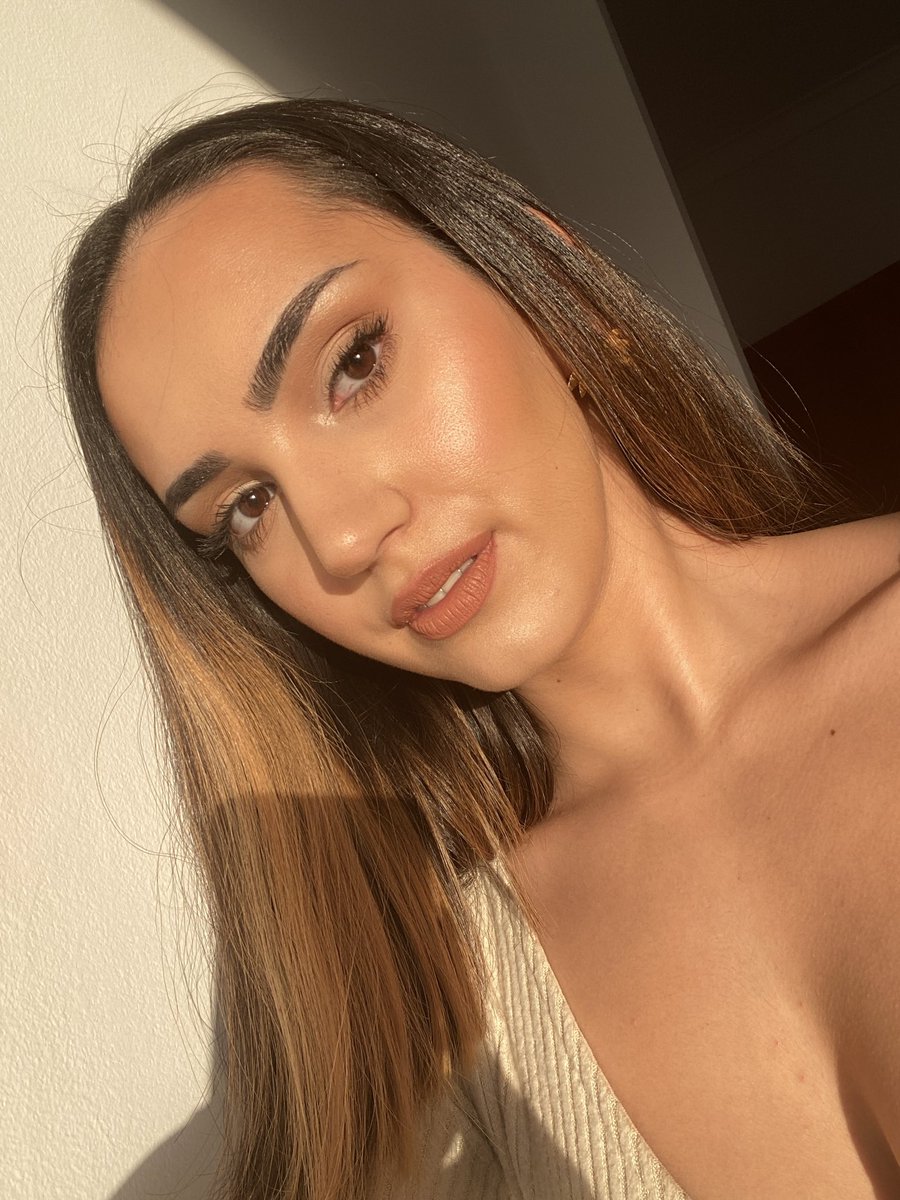 Bia (@lifeasbia) / Posts / X