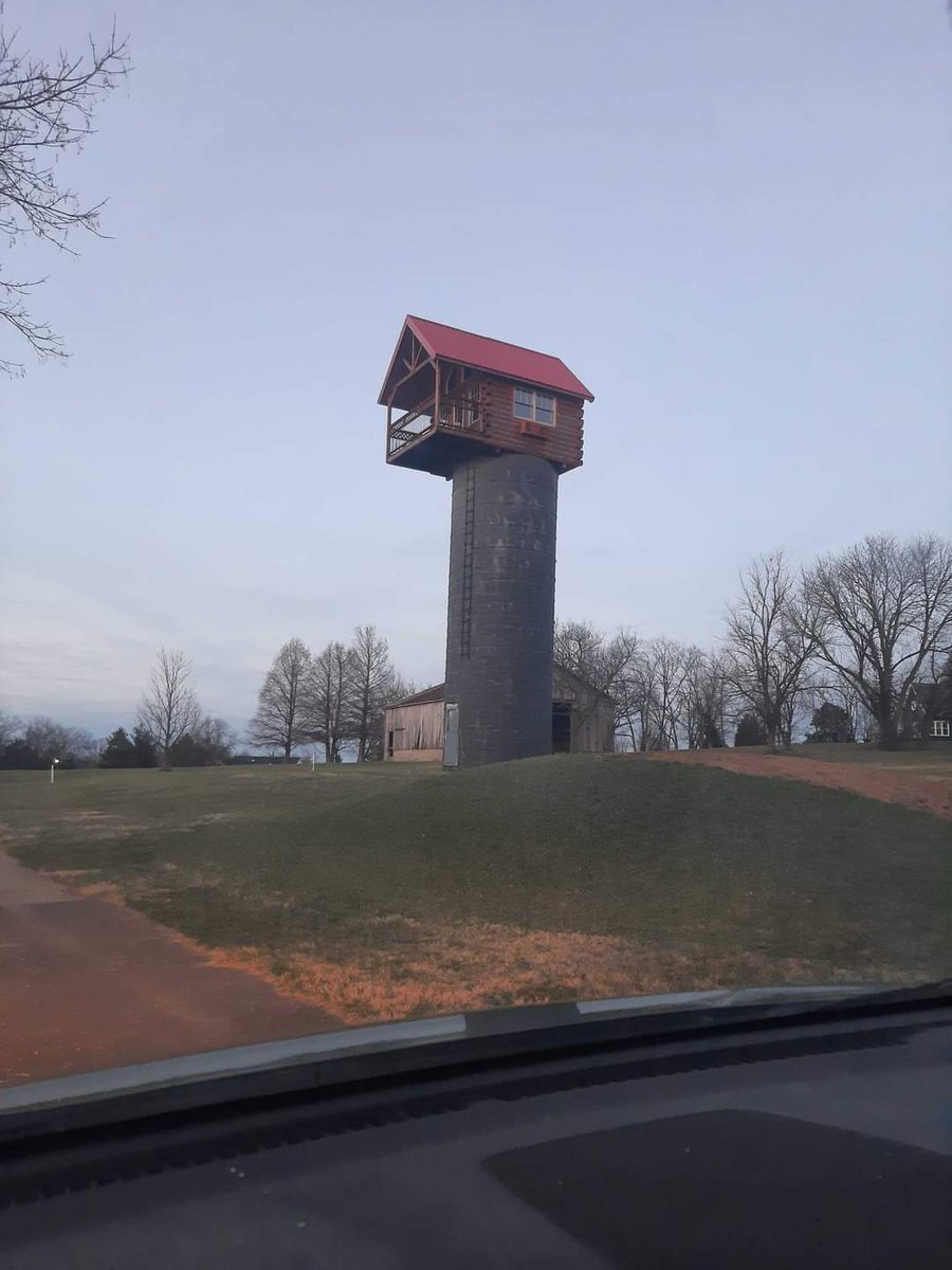SHARC_ORG's tweet photo. No need to put up that tower, a roof mount will work just fine. https://t.co/hiFwAhFkAF