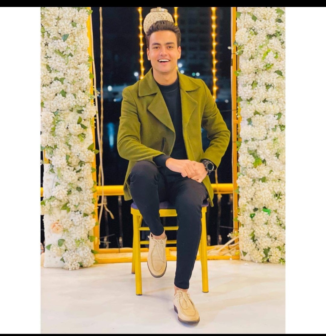 Nabiltarikk's tweet photo. وحشتني اوي يخويا انا لحد الوقتي مفكر نفسي ف حلم وكل اما اصحي ابص عالسرير علشان اشوفك ربنا يصبرنا علي فراقكك يا اغلي حاجه في حياتي الدنيا معتش ليها طعم من بعدك هفضل ادعيلك لحد مجيلك كنت اغلي حاجه عندي وهتفضل اغلي حاجه في قلبي ربنا يرحمك يخويا ادعولو بالرحمه فضلاً وليس أمراً https://t.co/AoA6h75J4w