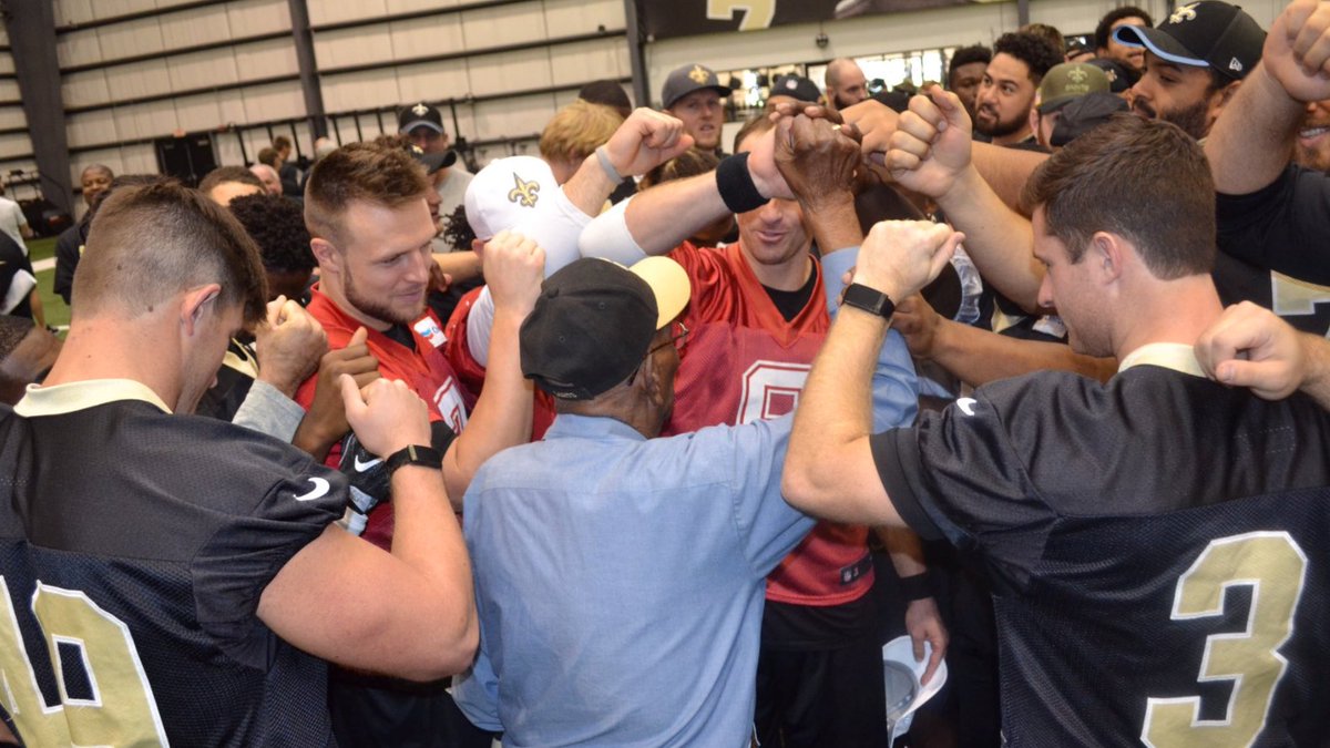 Gayle Benson and the entire New Orleans Saints family are saddened to hear of the death of Lawrence Brooks.
 
The 112-year-old was the oldest known U.S. veteran.
 
He was a hero to us and a great supporter of our city and team 🙏