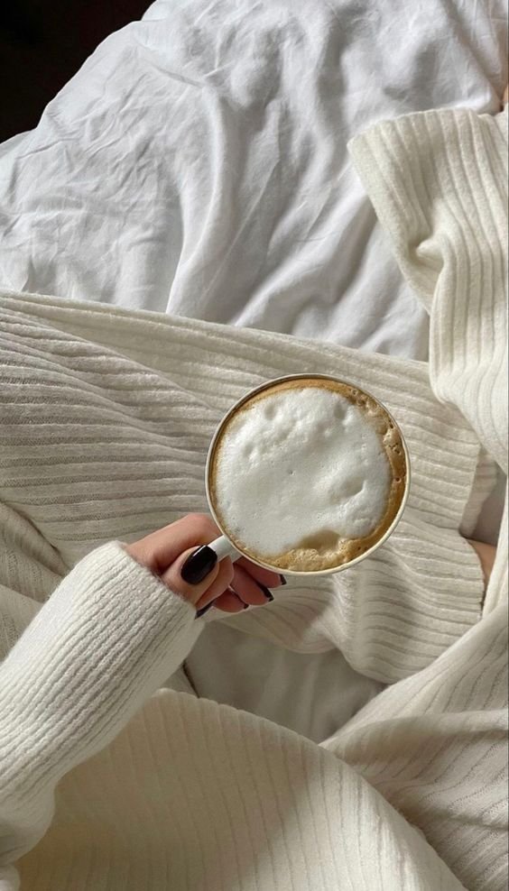 liIacdaisy's tweet photo. gorgeous gorgeous girls drink a lot of cups of coffee https://t.co/Kw7LlPJccH