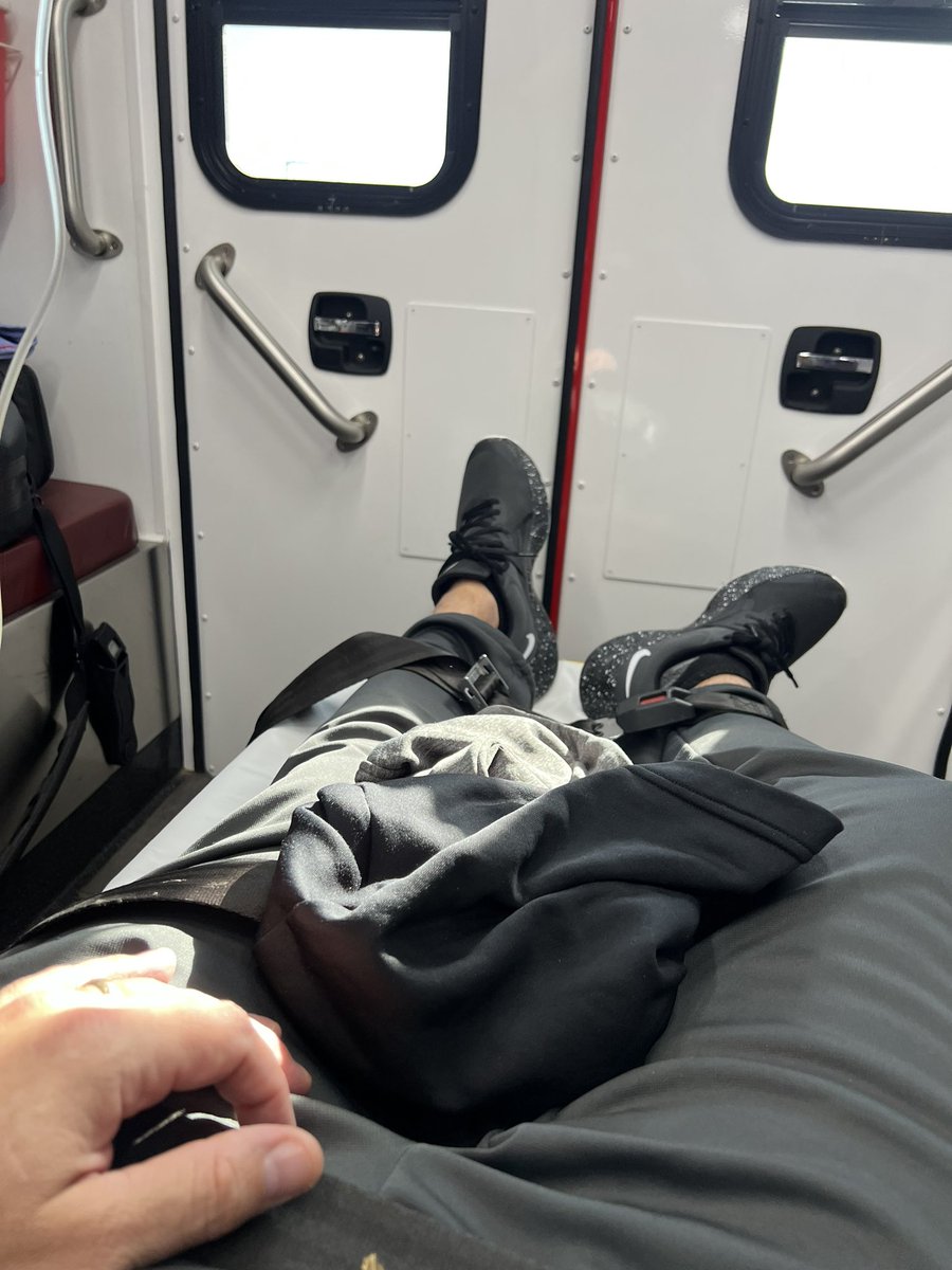 Little15141499's tweet photo. #esports injuries.  Pain on the butttttttt https://t.co/TICA0H3m9x