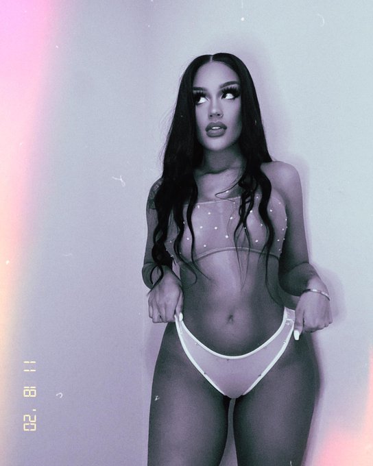 Which one are you picking for your wallpaper 📸 https://t.co/RcHjrkhbew https://t.co/aYHVUkYgwV