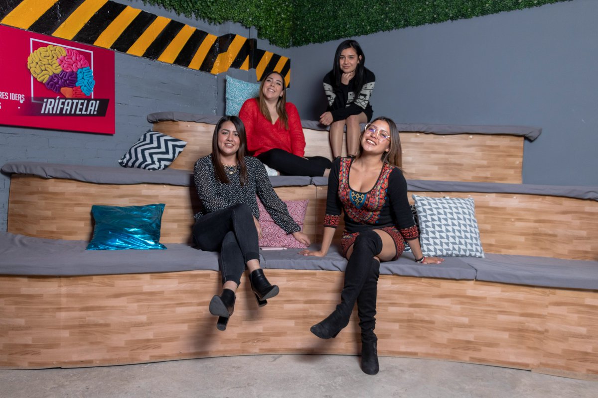 SomosComarka's tweet photo. ¡Team cuentas! 👊
En nuestra #FirmaCreativa tenemos el mejor equipo de trabajo para construir proyectos que te harán alcanzar tus objetivos. 😎

#SomosComarka #SomosComarka https://t.co/WGfH5b59Nh