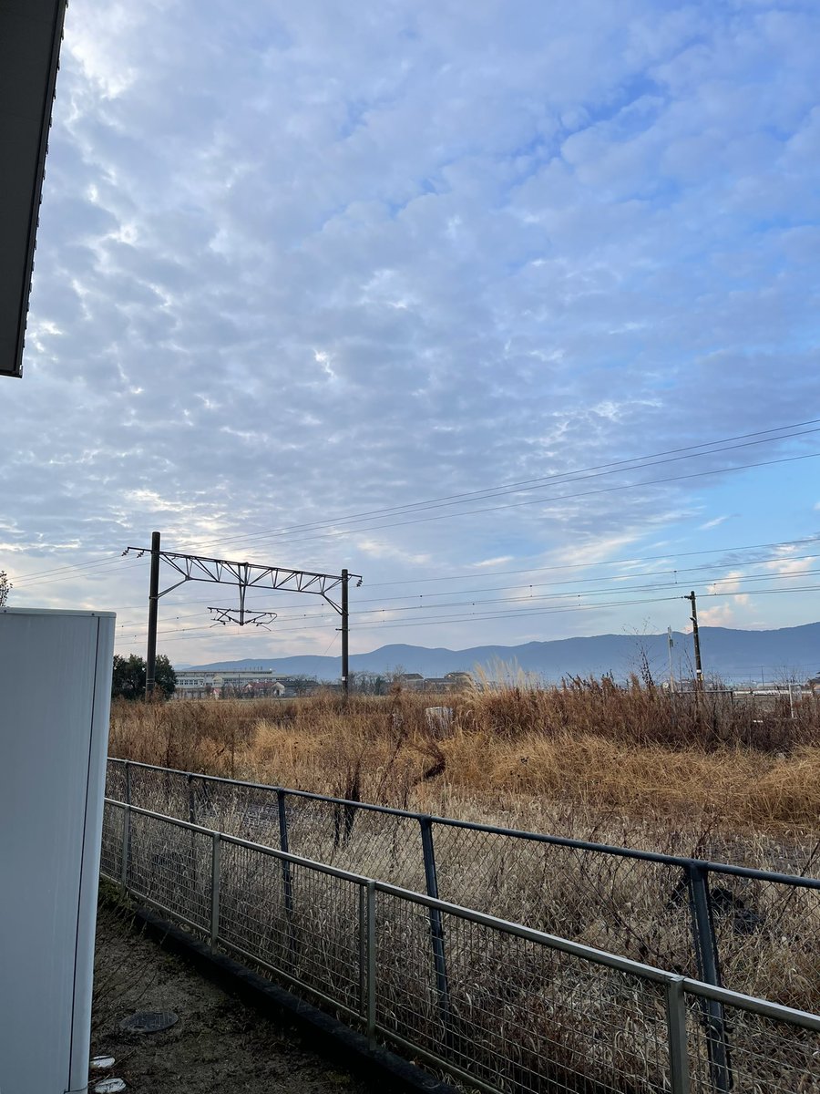 ogajii's tweet photo. おはようございます。
おがはら整骨院の尾賀原です。

1月6日　木曜日

午前　8：00～11：45
午後　14：00～19：00

午後　18：00～19：00は
要予約になります。

スタッフ一同お待ちしております。
0952-84-5442まで

＃おがはら整骨院
＃佐賀
＃白石
＃気の乱れ
＃邪気
＃病院で検査
＃異常なし https://t.co/K6i2FXjqYx