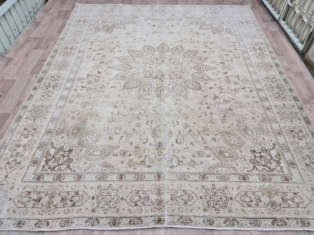 Excited to share the latest addition to my #etsy shop: 10X12 Vintage Turkish Rug/ HandKnotted Wool Rug/ Oushak Carpet/ Oversize Neutral Distressed Rug/ Extra Large Rug/ Saloon Rug/ 9.93x12.1 feet etsy.me/3pWYyBA #beige #wedding #valentinesday #rectangle #orient