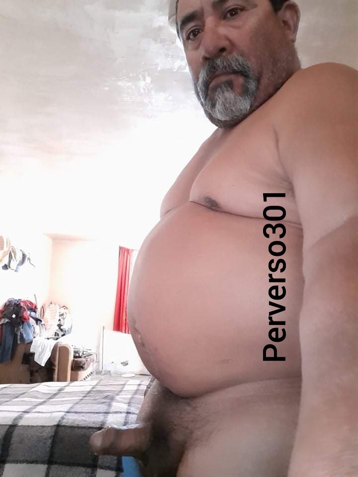 Perverso3011's tweet photo. Busco mamador. Quien se apunta? .... Saludos a BRINCOT https://t.co/MS8yyh3J0U