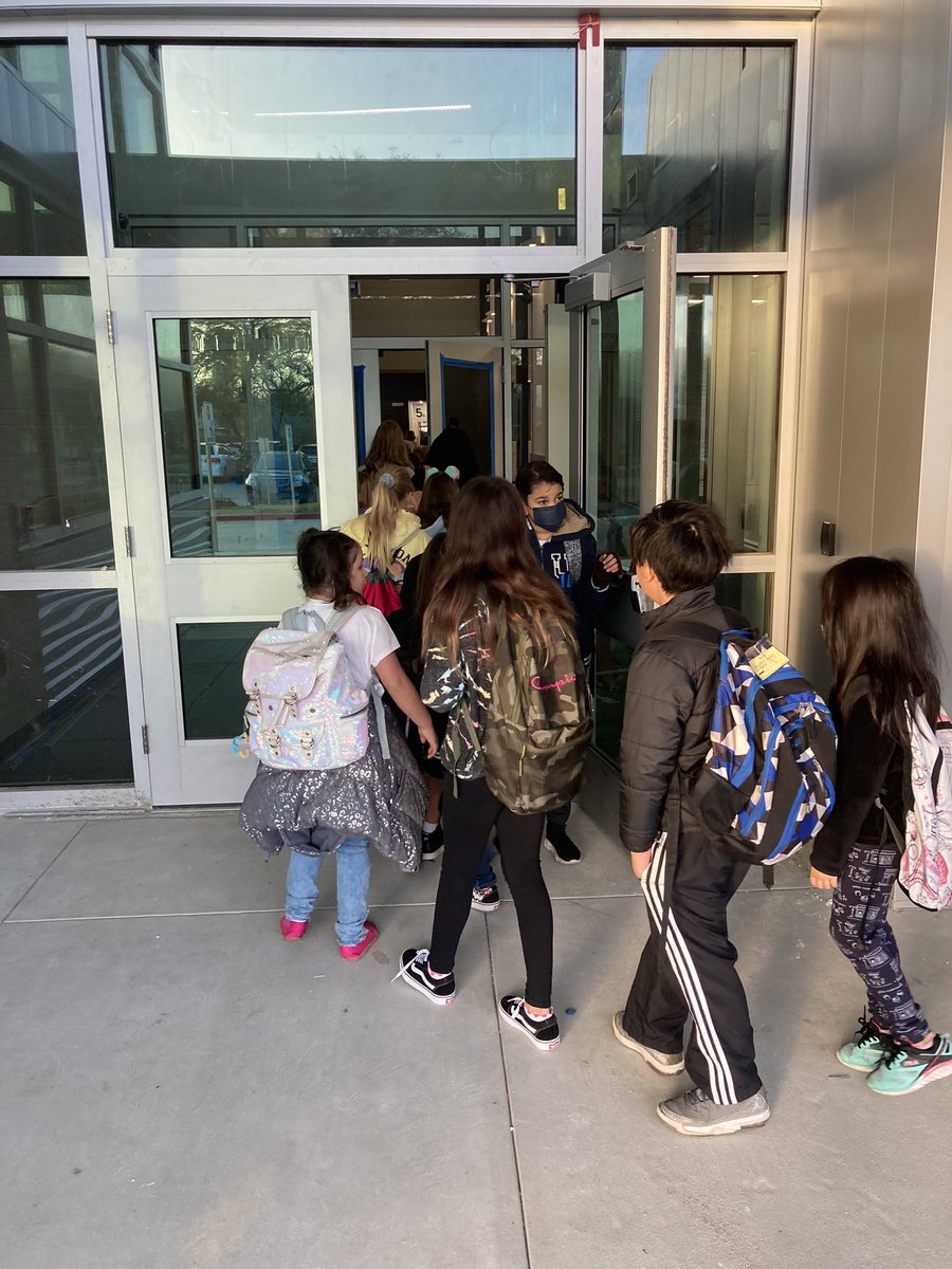 lsyrinek's tweet photo. Welcoming students back into our NEW addition to the campus. It’s absolutely beautiful and they were so excited! ❤️ @HallHawks https://t.co/G35jk4OCYy