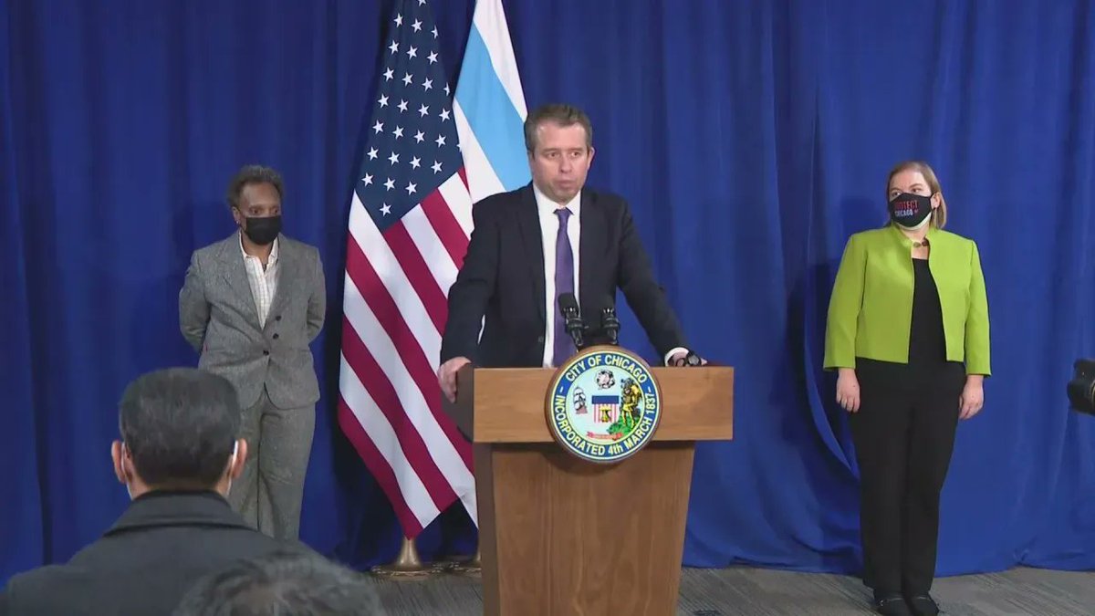 Cntr4ILPolitics's tweet image. Last night's CPS vote was for more than just remote learning. Teachers seek to establish metrics for returning to school from remote learning. Learn more about what they are here. buff.ly/3FWKA8E #CPSSickOut #Twill