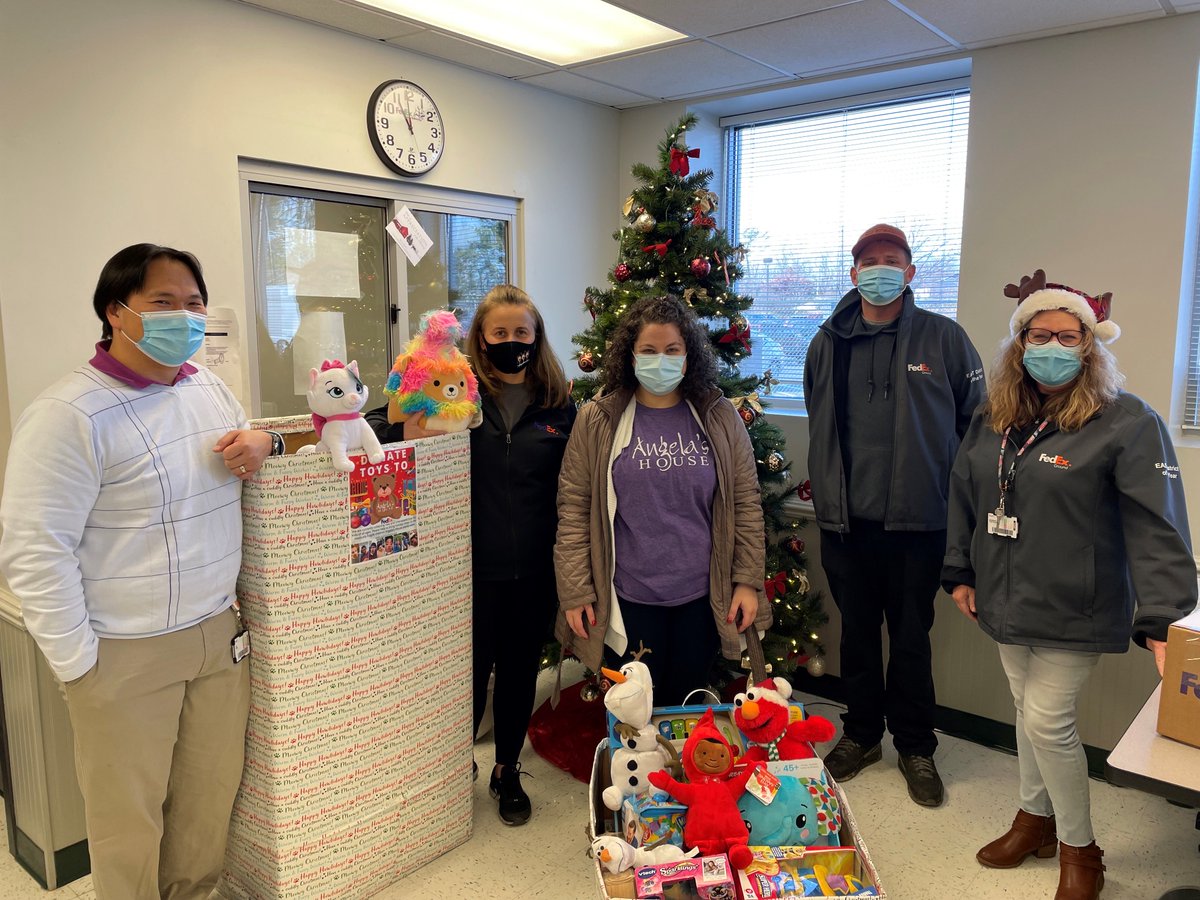 AngelasHouse's tweet photo. Thank you to the amazing staff at the FedEx locations in Bohemia and Bethpage for donating toys to our kids! ๐๐๐
#ahli #angelashouseli #medicallyfragile #chronicallyill #littlemiracles #breakingstereotypes #beatingtheodds #differentabilies #EverydayWishes #toydrive #FedEx https://t.co/84VfDzmBPH