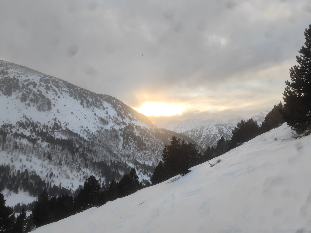 pedrolacacerola's tweet photo. #Estripagecs @Pere_Moles #Sorteny #Andorra https://t.co/aSmCqRzwYS