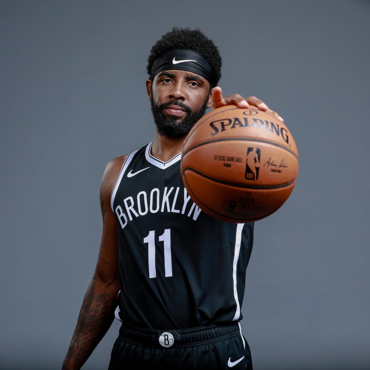 LegionHoops's tweet photo. Tonight. 

Kyrie is BACK. 🔥 https://t.co/dSv7IrTOcS
