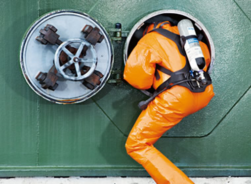 CornerstoneEHS's tweet photo. Do You Need a Confined Space Permit? 
Many facility managers get understandably confused when they try to decide if they have to comply with the OSHA standard on Confined Spaces. Read:
https://t.co/GCx16xWWtc

#CornerstoneEHS #OSHASafety #WorkerSafety #SafetyFirst #OSHACompliance https://t.co/8rVxBuPBDC