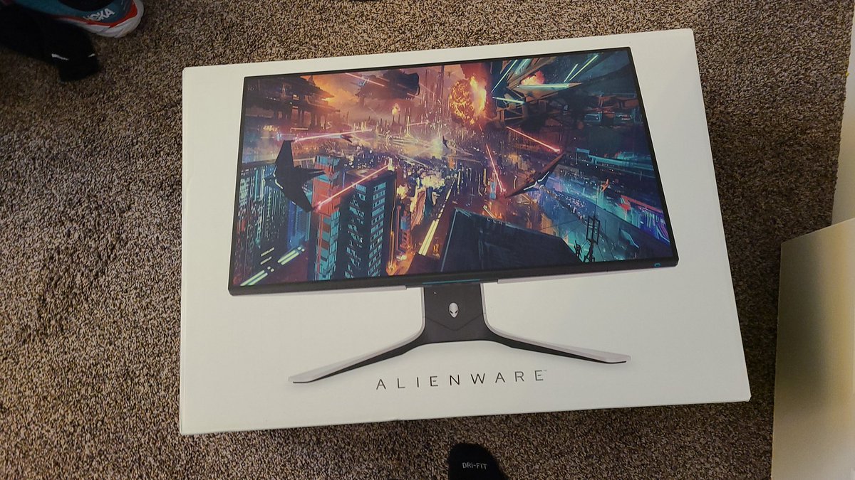 1080p > 1440p ✅ 
144hz > 240hz ✅ 
24.5" > 27" ✅ 
TN > IPS ✅