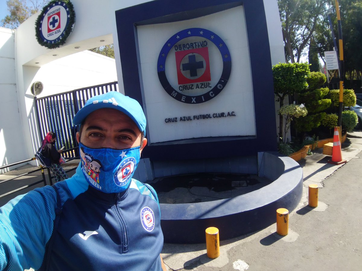 Xavinho28's tweet photo. @CruzAzul @calientesports Este año torneo vamos por la décima. #Rómpela #MásAcciónMásDiversión 🔥 https://t.co/XJKEMxlZ8L