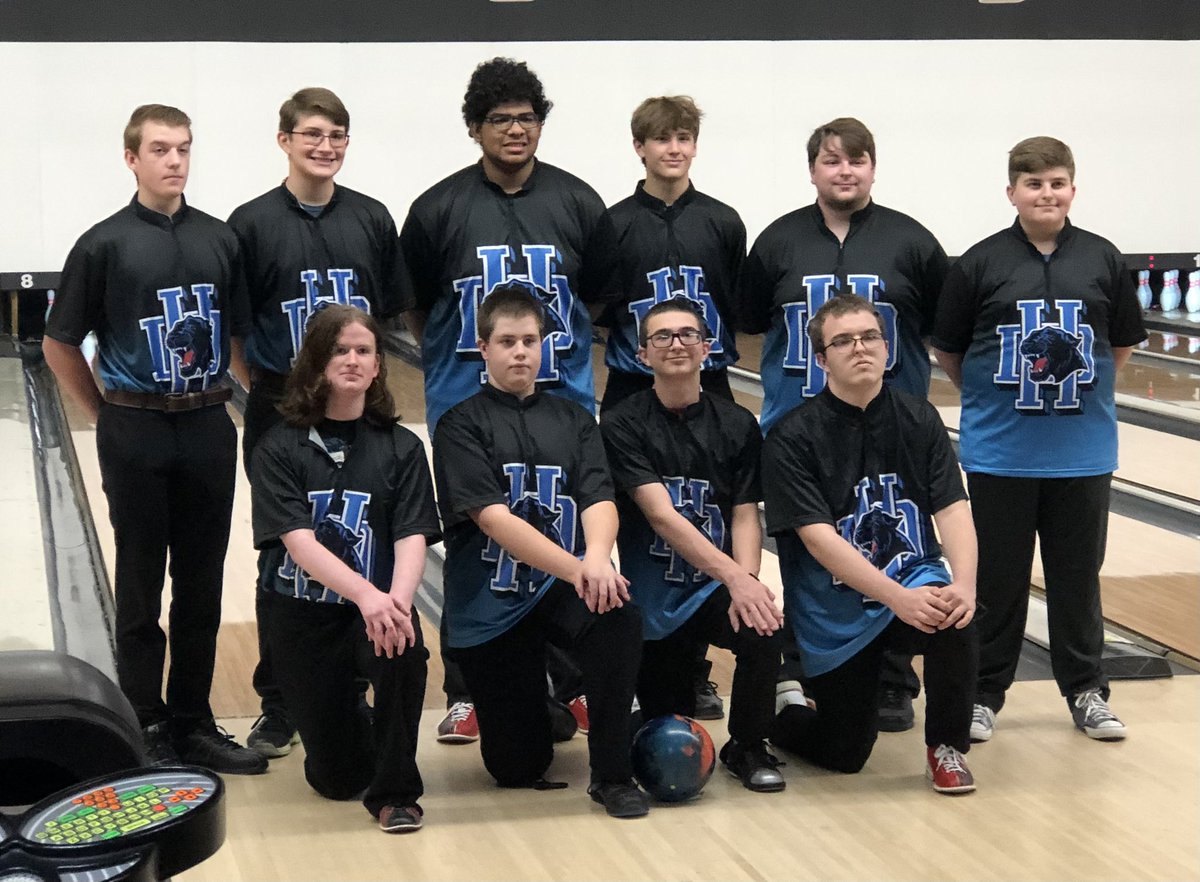 Welcome the 2021-22 boys Hilliard Darby bowling team