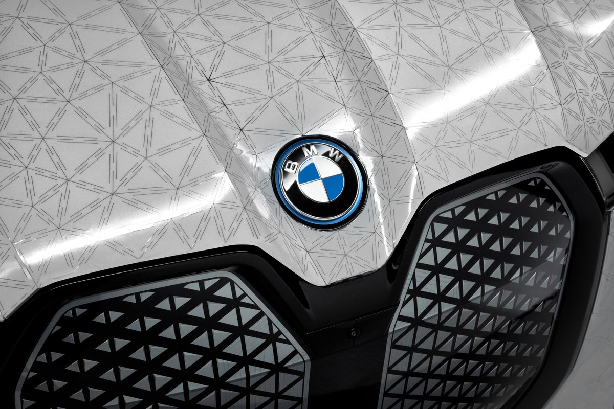 BMW debuts color-changing iX Flow with electrophoretic E Ink technology at #CES2022 trib.al/0SYGKvn