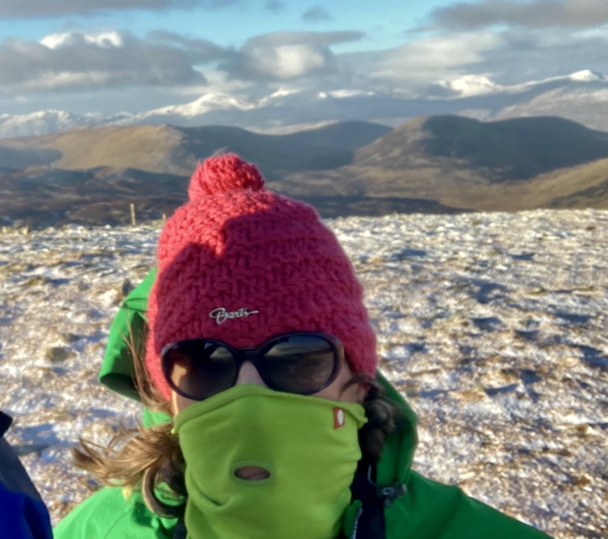beattiegee's tweet photo. Ice, snow and mountain hares galore on #BenChonzie today #NotBoringAtAll  #Munros https://t.co/e8wYS61Wtg