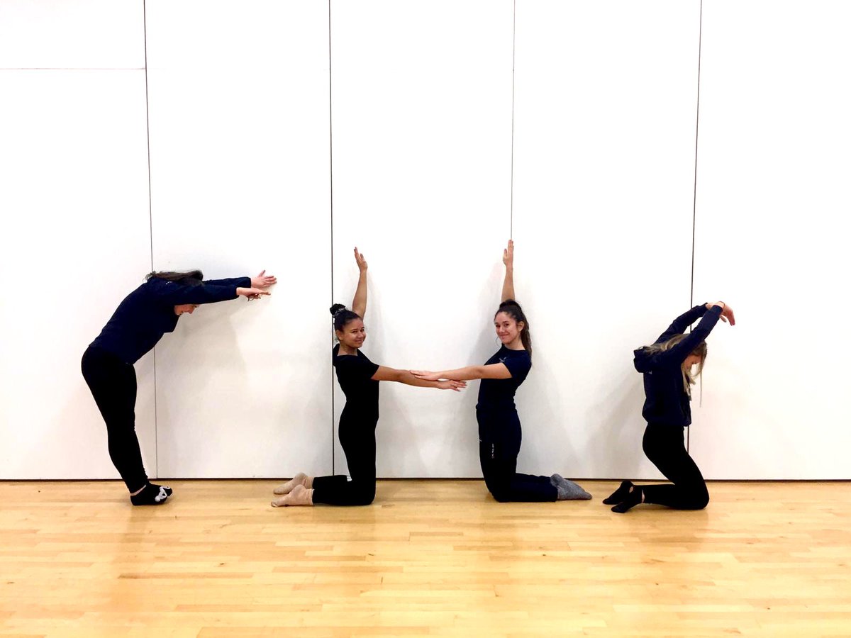 CroydonHighPE's tweet photo. We can’t wait to see you all tomorrow! #HappyNewYear @CroydonHigh @CroydonHighJnrs 💙💚 https://t.co/aKwBJcmAt3