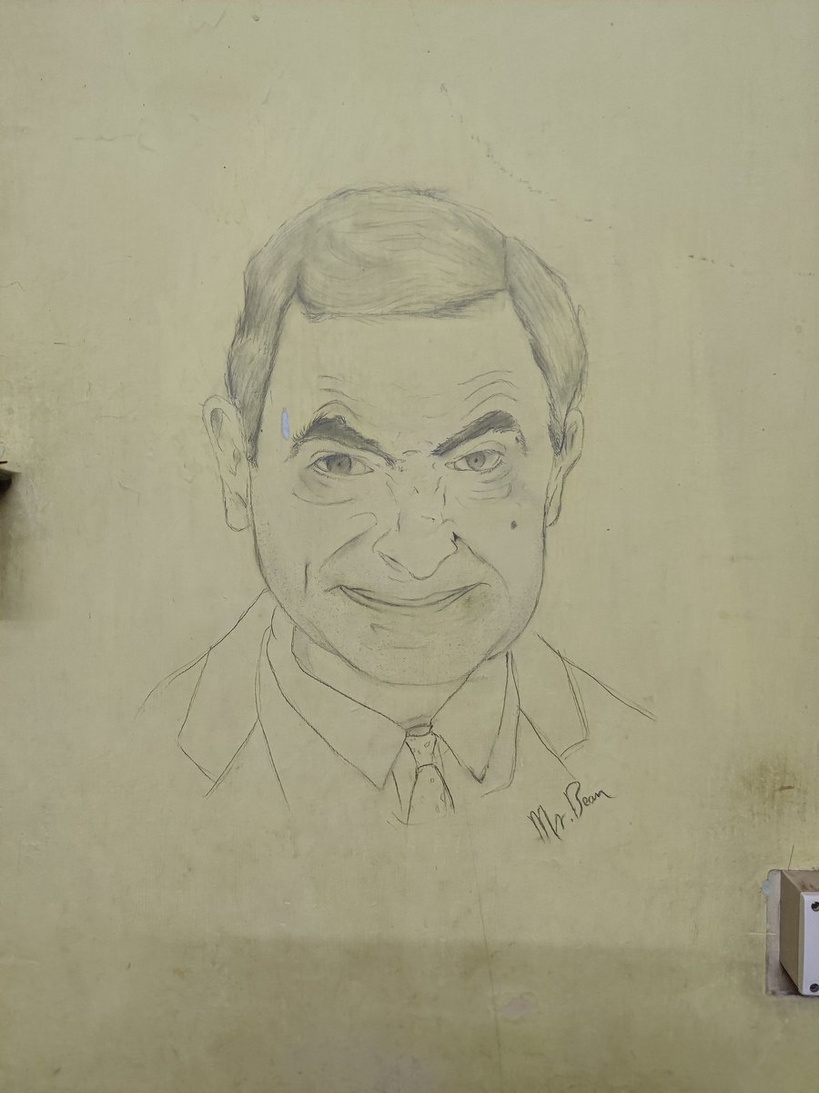Jr_MrBean's tweet photo. Happiest birthday🎂🎉❤️❤️ @MrBean #sirrowanatkinson love you sir 💝.. i want to meet you sir you're a god for me 🙏😍. https://t.co/5d9fduiegV